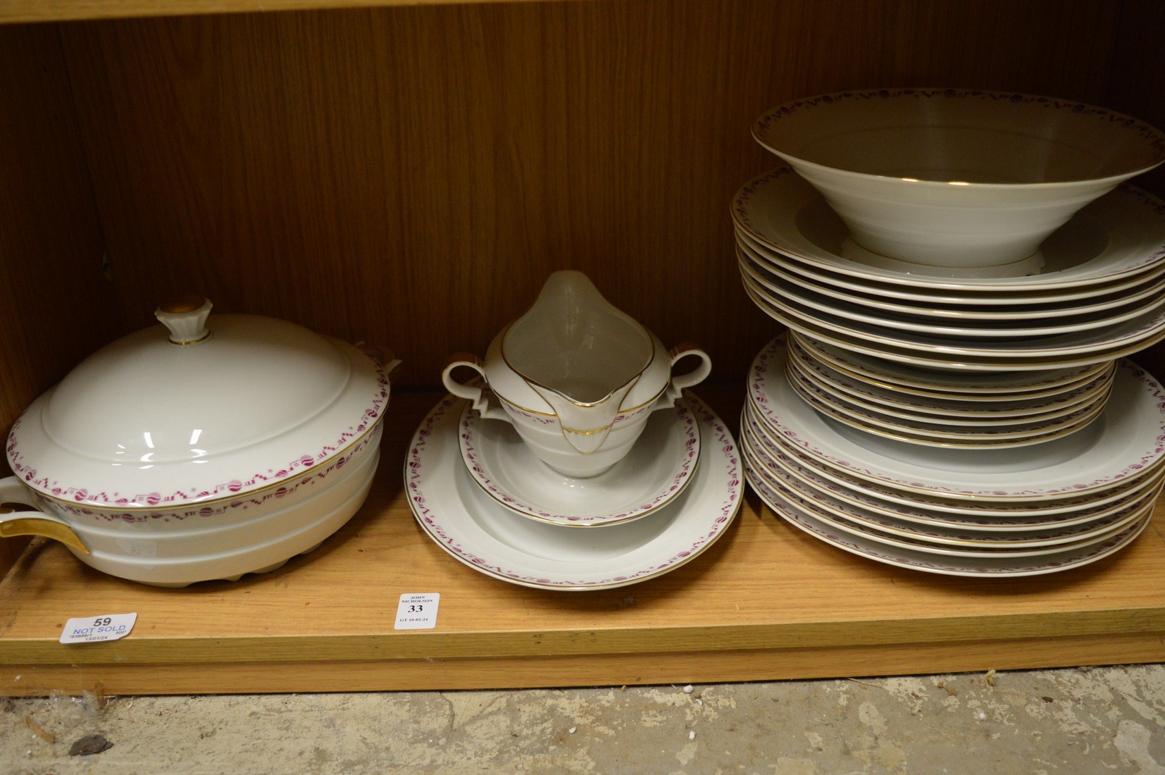 A Rosenthal Madeleine part dinner service.