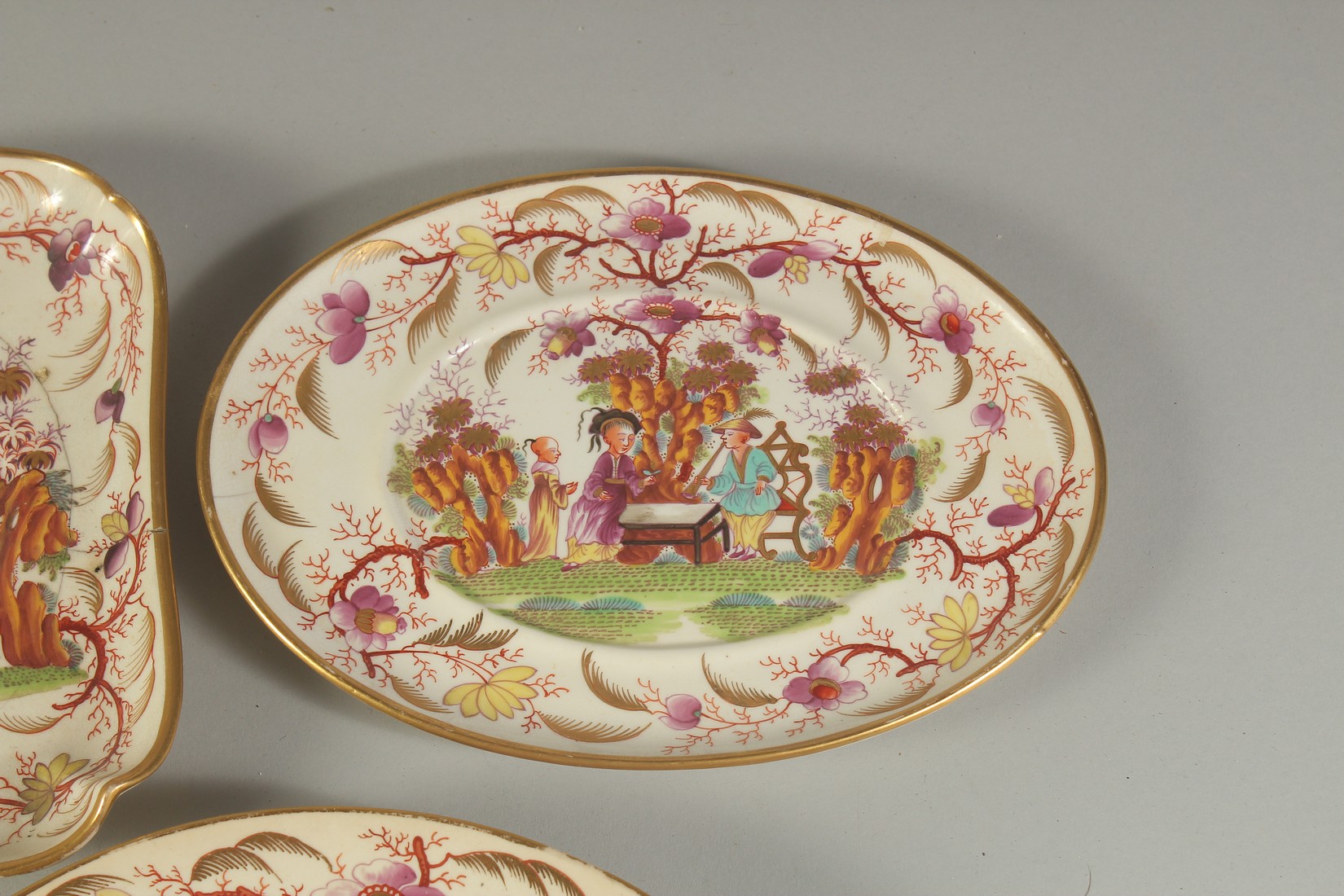 A PAIR OF LONGPORT CIRCULAR PLATES with Chinese design, 9ins diameter. Pair of oval dishes, 8ins - Image 4 of 7