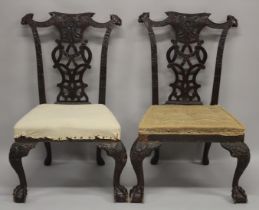 A MATCHING PAIR OF SINGLE CHAIRS.
