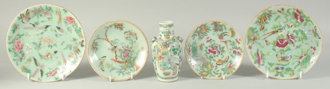 FOUR CHINESE CANTON TURQUOISE GROUND FAMILLE ROSE DISHES, together with a small famille verte