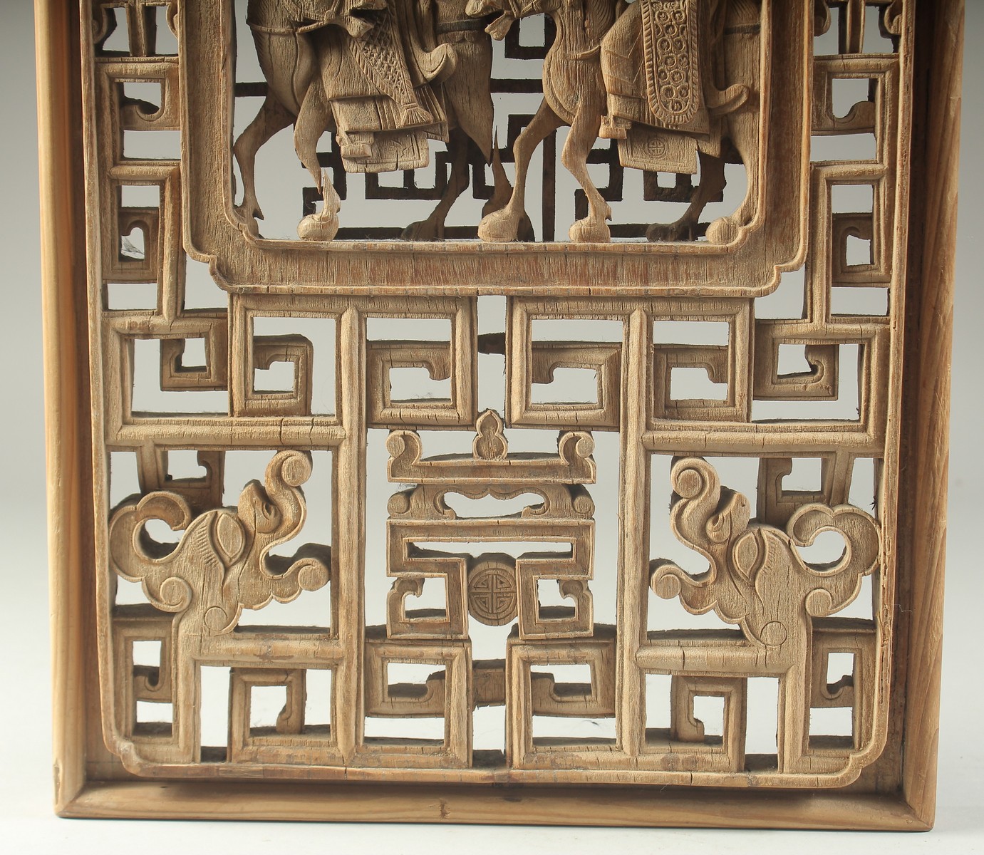 AN EARLY CHINESE CARVED AND PIERCED PANEL, with central relief panel carved with figures on - Image 4 of 4