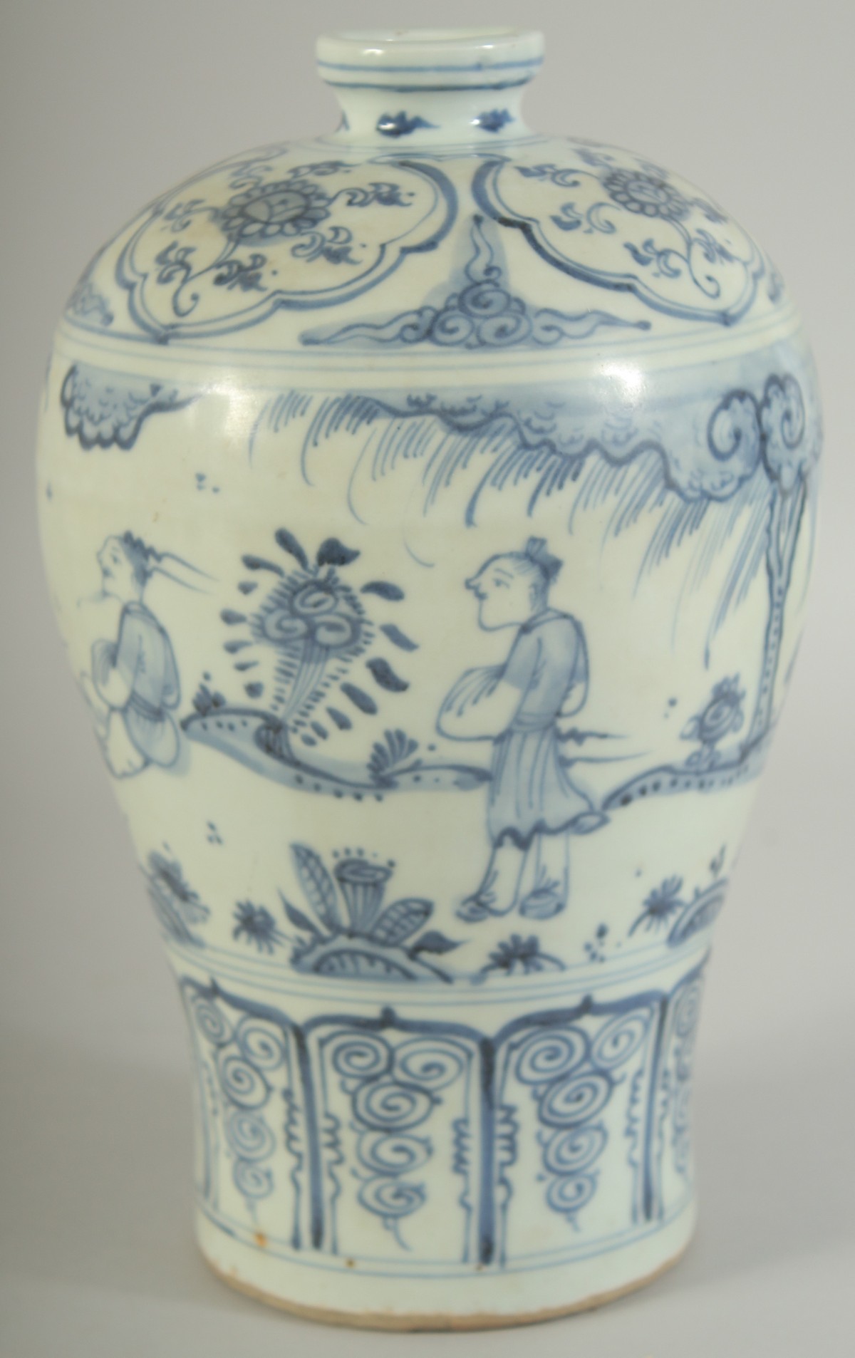 A CHINESE BLUE AND WHITE PORCELAIN MEIPING VASE, painted with figures, 25cm high. - Image 2 of 6