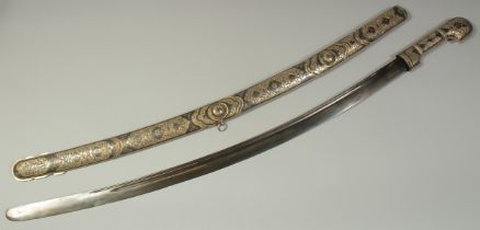 A VERY FINE 19TH - EARLY 20TH CENTURY CAUCASIAN NIELLO AND SILVER GILT SHASHKA SWORD, 94cm long