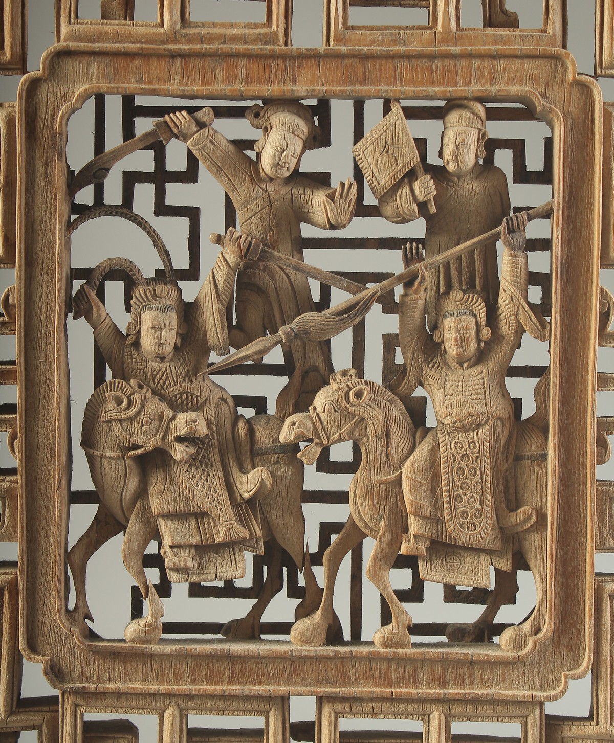 AN EARLY CHINESE CARVED AND PIERCED PANEL, with central relief panel carved with figures on - Image 2 of 4