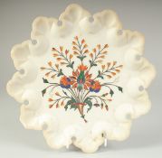 A VERY FINE 19TH-EARLY 20TH CENTURY NORTH INDIAN AGRA PIETRA DURA INLAID MARBLE DISH, with lapis,