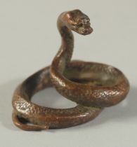 A BRONZE OKIMONO OF A SNAKE, 4.5cm high.