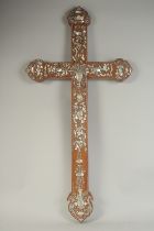 A VERY LARGE 18TH-19TH CENTURY CHINESE MOTHER OF PEARL INLAID WOODEN CROSS, decorated with central