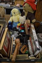 Miscellaneous collectables to include a Paddington Bear.