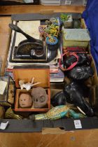 Miscellaneous collectables.