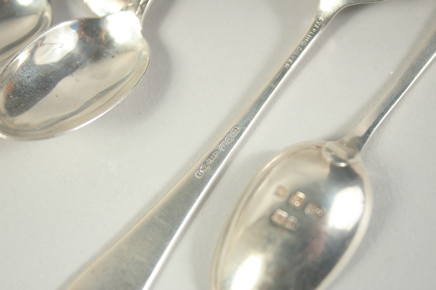 A SET OF TEN SILVER TEA SPOONS. Birmingham 1900. - Image 4 of 5