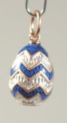 A RUSSIAN 14CT GOLD AND ENAMEL PENDANT.