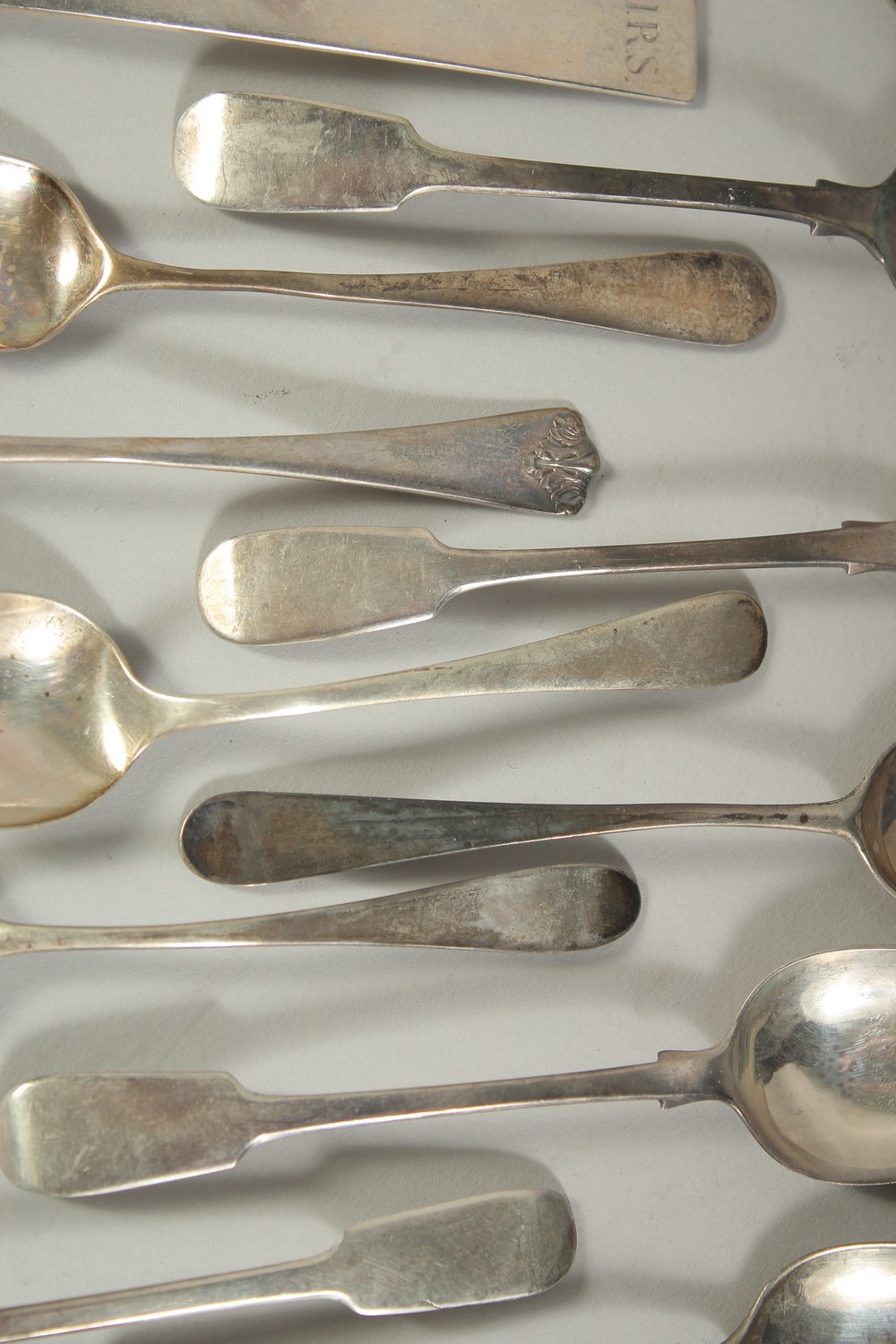 SIXTEEN VARIOUS SPOONS AND FORKS. Weight: 8ozs. - Image 3 of 8