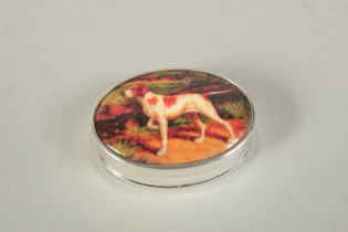 AN OVAL SILVER PILL BOX "HONOUR"