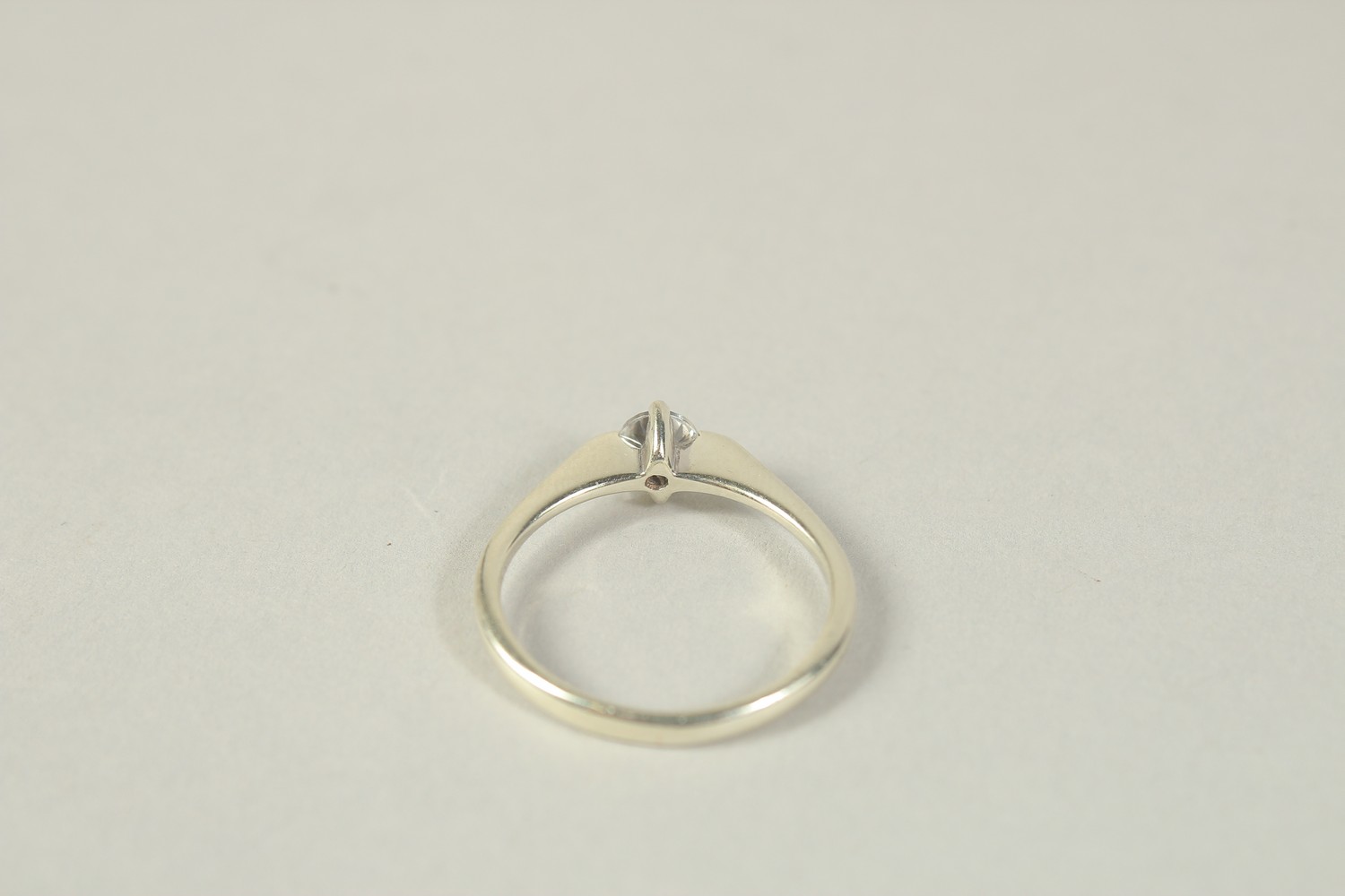 A 9CT GOLD CUBIC ZIRCONIA SINGLE STONE RING. - Image 2 of 4