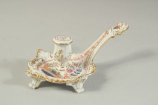 A MEISSEN CHAMBER CANDLESTICK with Tischchen pattern. Circa. 1860. Cross swords mark in blue. 21cm