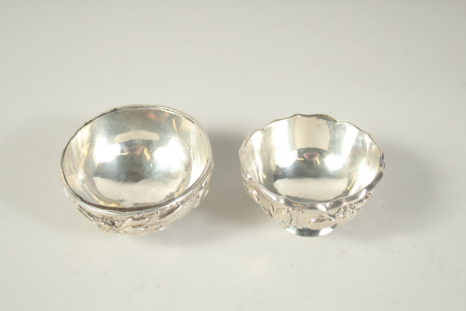 TWO SMALL CHINESE SLIVER CIRCULAR BOWLS. 3ins diameter. - Image 4 of 8