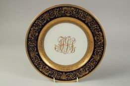 A 19TH CENTURY ROYAL BAVARIA HUTSCHENREUTHER FINE PLATE, with cobalt blue border and rich raised