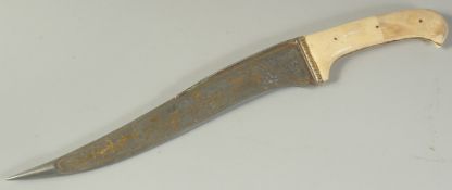 A VERY FINE AND LARGE INDIAN GOLD INLAID WATERED STEEL DAGGER, with bone handle, blade decorated
