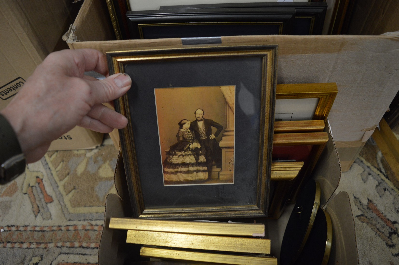 Large quantity of pictures and prints relating to Queen Victoria and Prince Albert. - Image 6 of 7