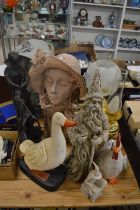 Decorative items, brass lamps etc.