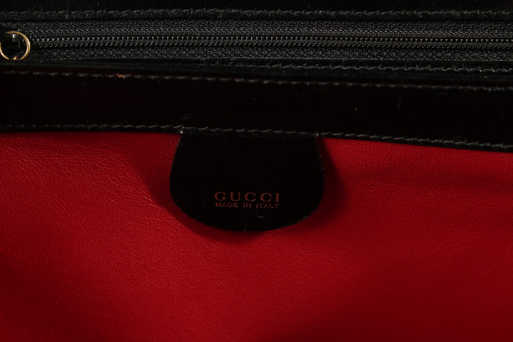 A GUCCI BLACK LEATHER BAG. 27cms long x 17cms deep. - Image 4 of 9