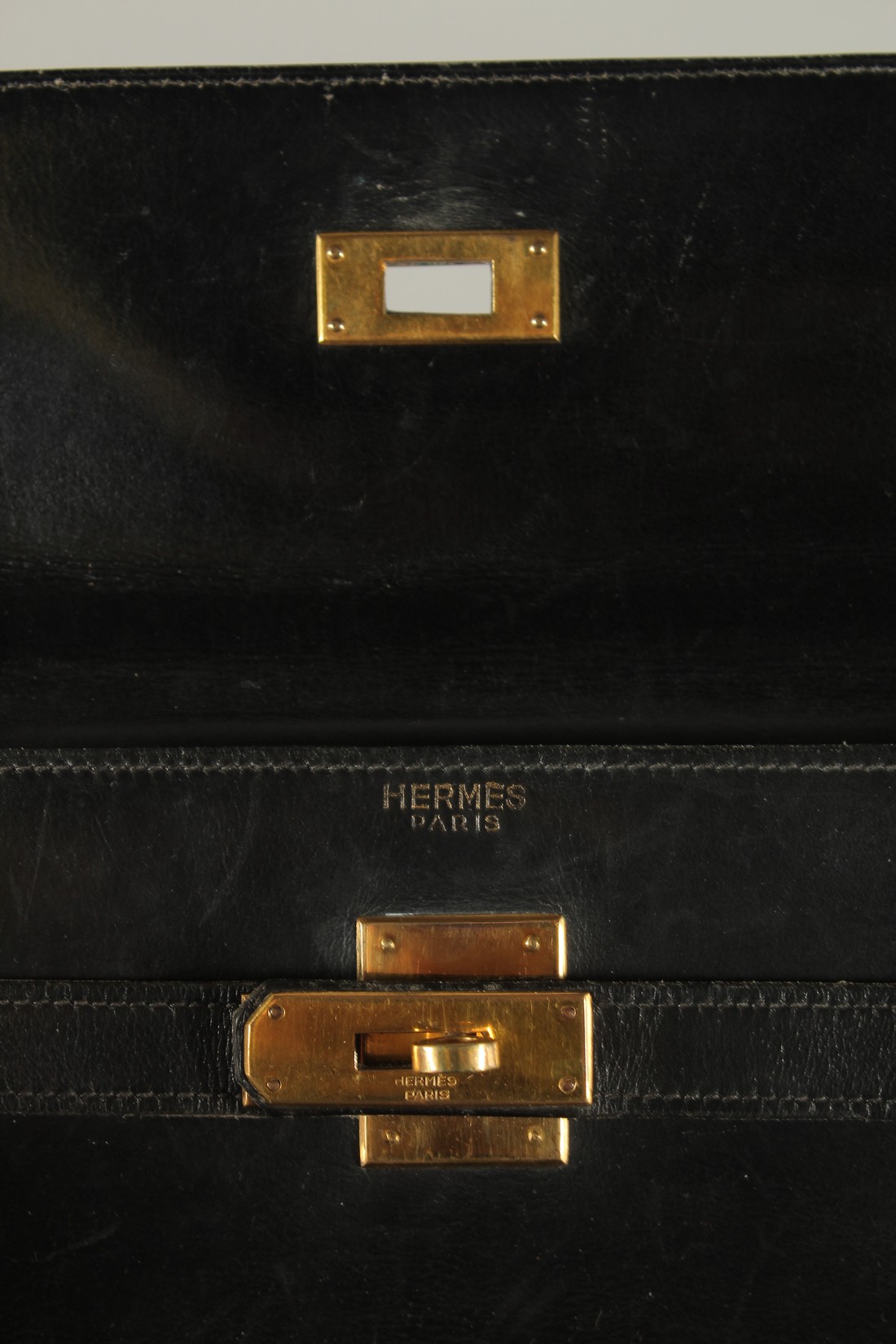 A VERY GOOD VINTAGE HERMES BLACK LEATHER BAG, 1963. 36cms long x 26cms deep x 13cms wide, with a - Image 3 of 7