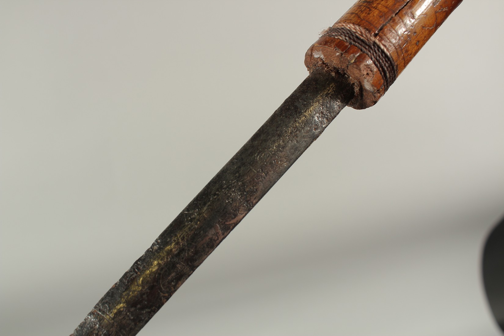 AN EARLY WOODEN CASED SWORD STICK with engraved blade. 3ft long. - Image 3 of 6