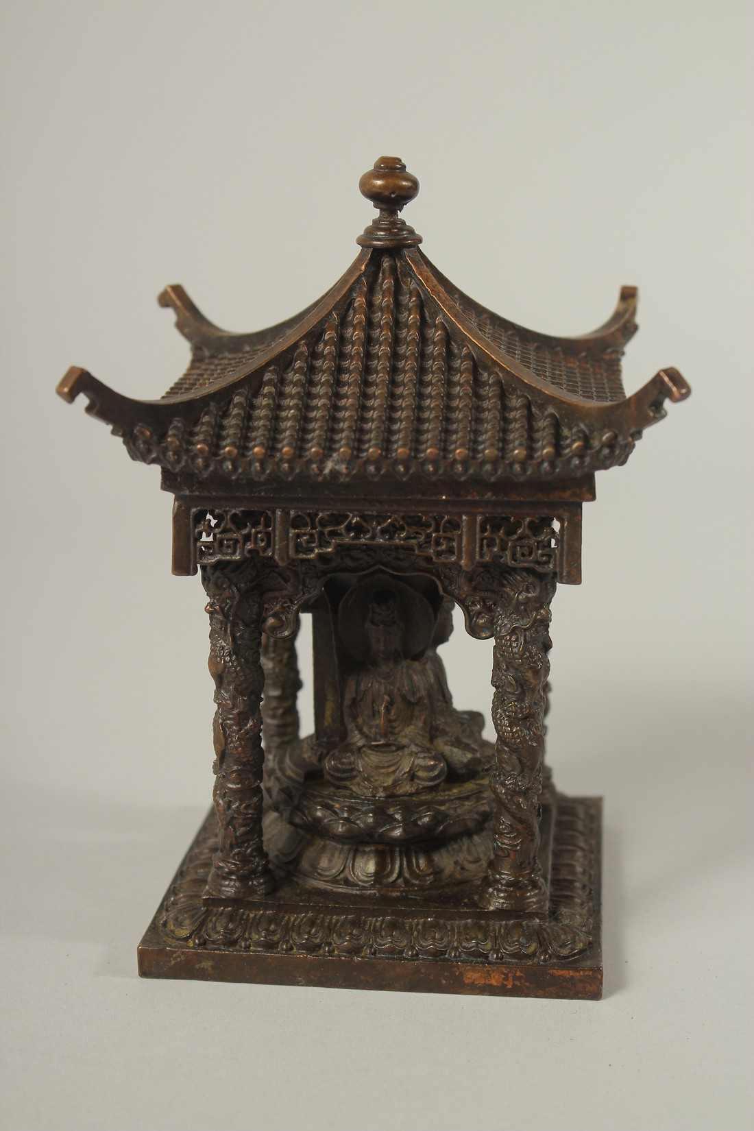 A SMALL BRONZE CHINESE TEMPLE. 14cms high. - Image 3 of 4