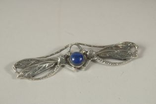A SILVER AND LAPIS DRAGONFLY BROOCH.