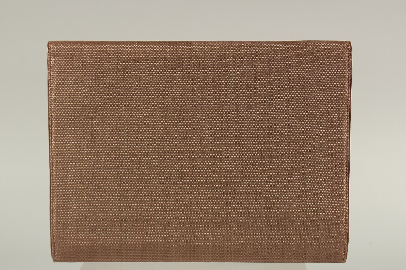 AN YVES SAINT LAURENT, PARIS, BROWN HESSIAN BAG with mother-of-pearl shell. 26cms long x 20cms - Image 2 of 4