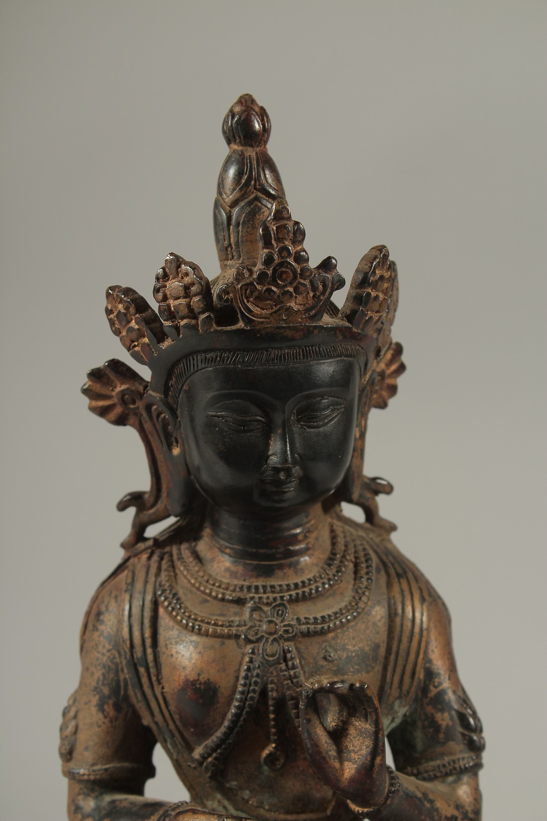 A GOOD LARGE CHINESE BRONZE GROUP, Buddha on an elephant. 34cms high. - Image 2 of 4