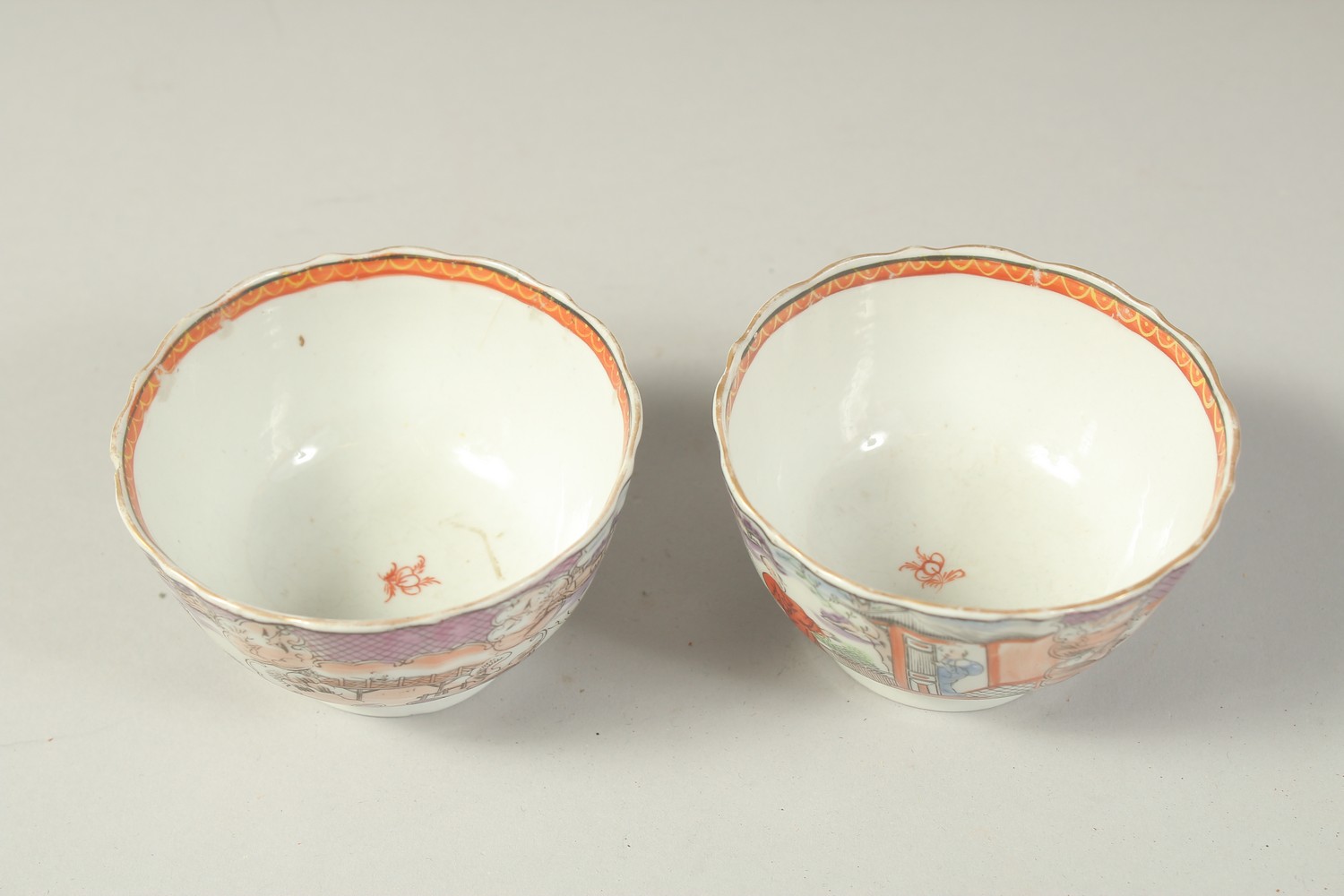A PAIR OF CHINESE EXPORT PORCELAIN CUPS, each painted with scenes of figures, 8.5cm diameter. - Image 3 of 4
