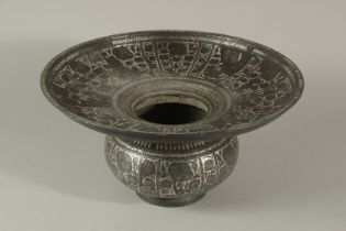 A FINE LARGE 18-19TH CENTURY INDIAN BIDRI SILVER INLAID BASIN, 35.5cm diameter.