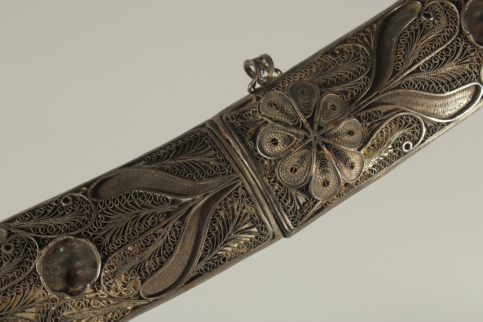 A LARGE AND HEAVY OTTOMAN BALL AND WHITE METAL SWORD'S HILT AND SCABBARD, hilt 19cm long, scabbard - Image 8 of 15