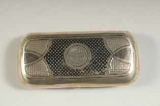 AN ANTIQUE RUSSIAN OTTOMAN SOLID SILVER AND NIELLO SNUFF BOX, 1889, with Arabic name inscribed,