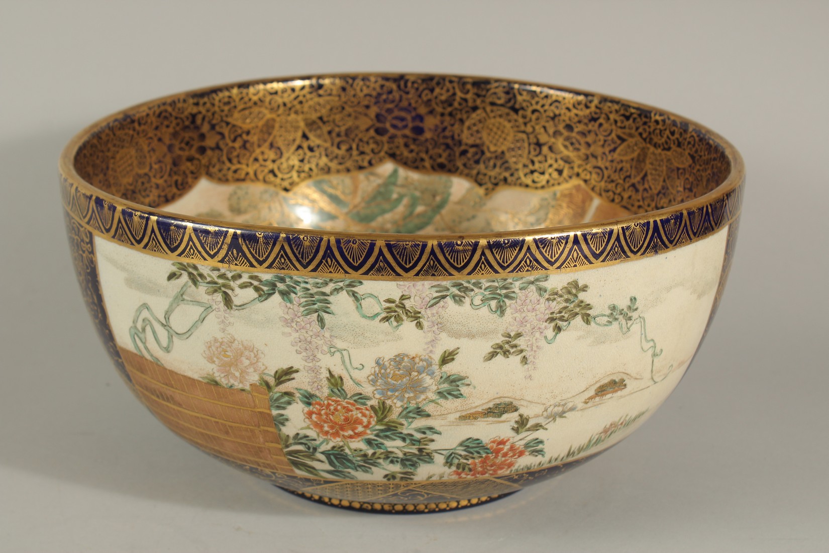 A FINE JAPANESE GILDED COBALT BLUE SATSUMA BOWL, - Image 3 of 8