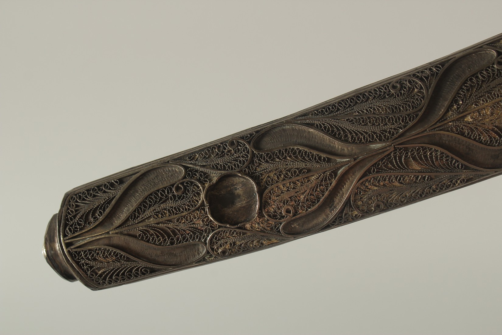 A LARGE AND HEAVY OTTOMAN BALL AND WHITE METAL SWORD'S HILT AND SCABBARD, hilt 19cm long, scabbard - Image 10 of 15