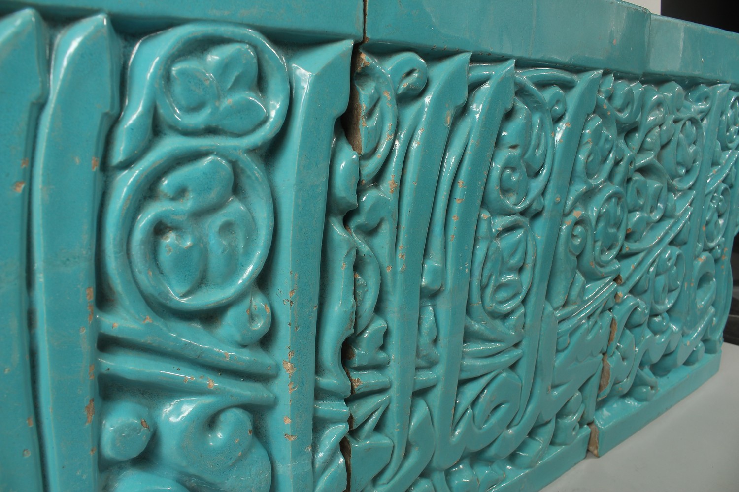 A SET OF THREE LARGE AND RARE PERSIAN OR CENTRAL ASIAN TURQUOISE GLAZED MOULDED CALLIGRAPHIC - Image 5 of 9