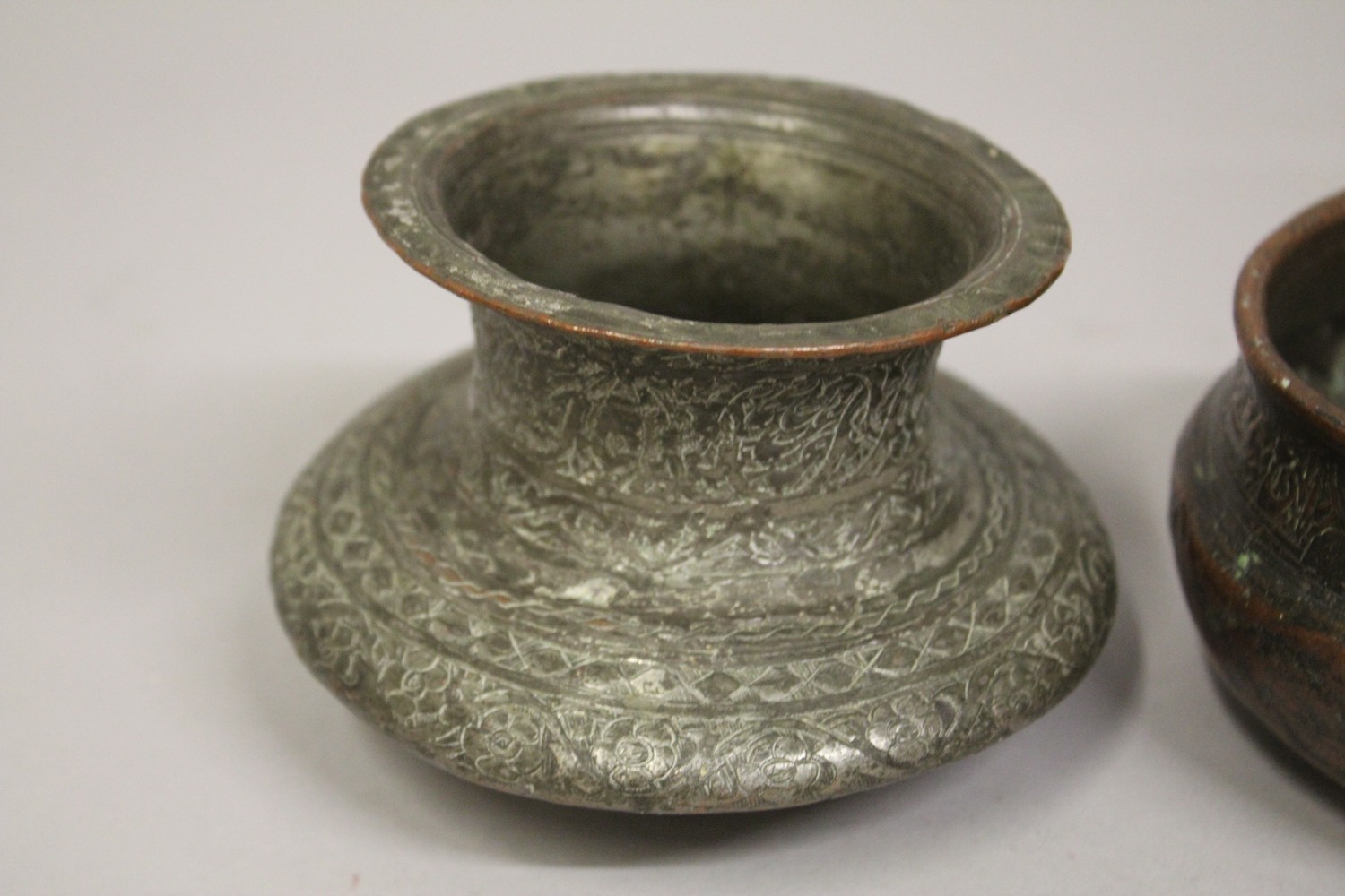 TWO SMALL PERSIAN 17TH CENTURY SAFAVID COPPER BOWLS, (2). - Image 2 of 6
