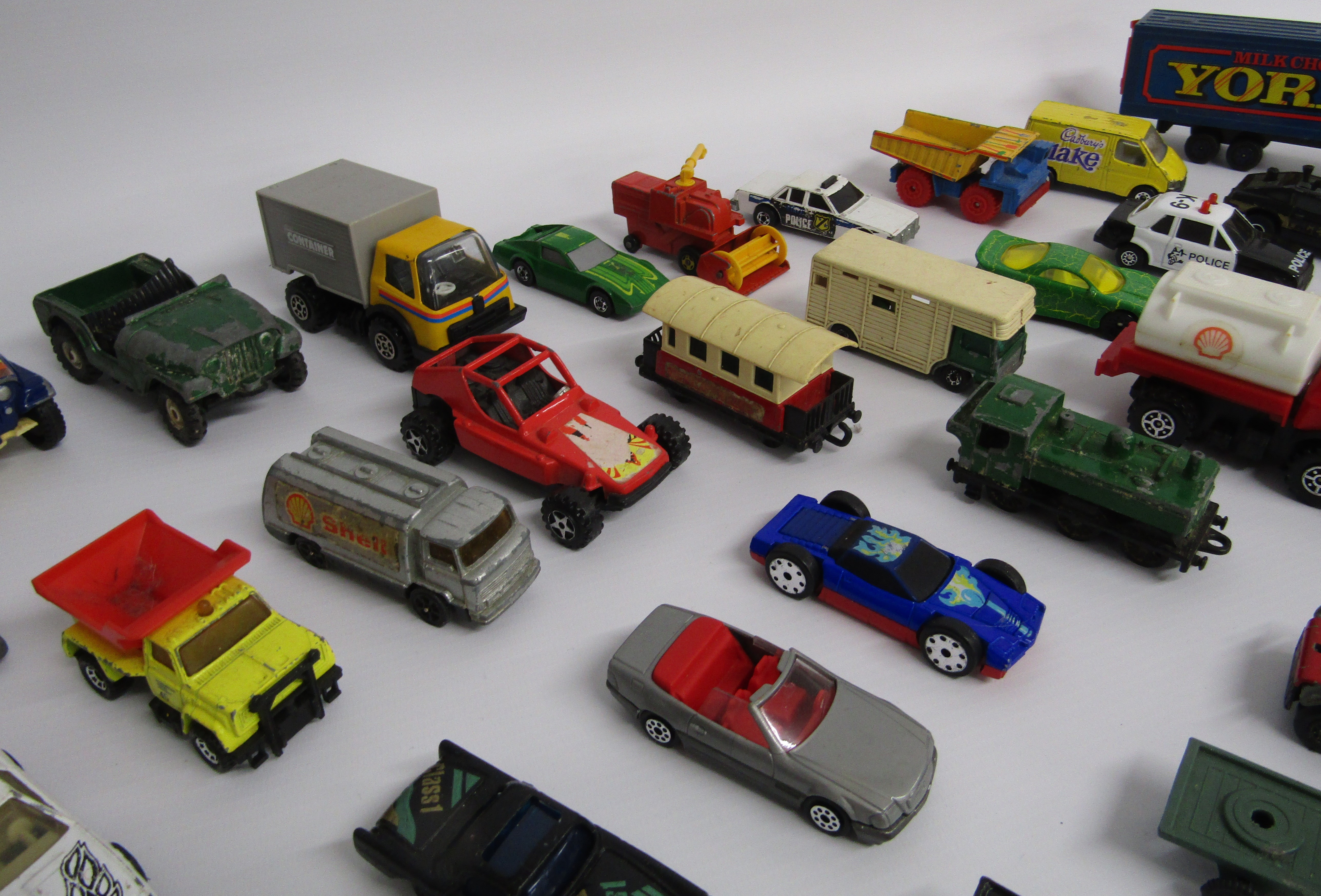 Collection of diecast and other cars, includes Lesney, Matchbox etc - Image 5 of 6