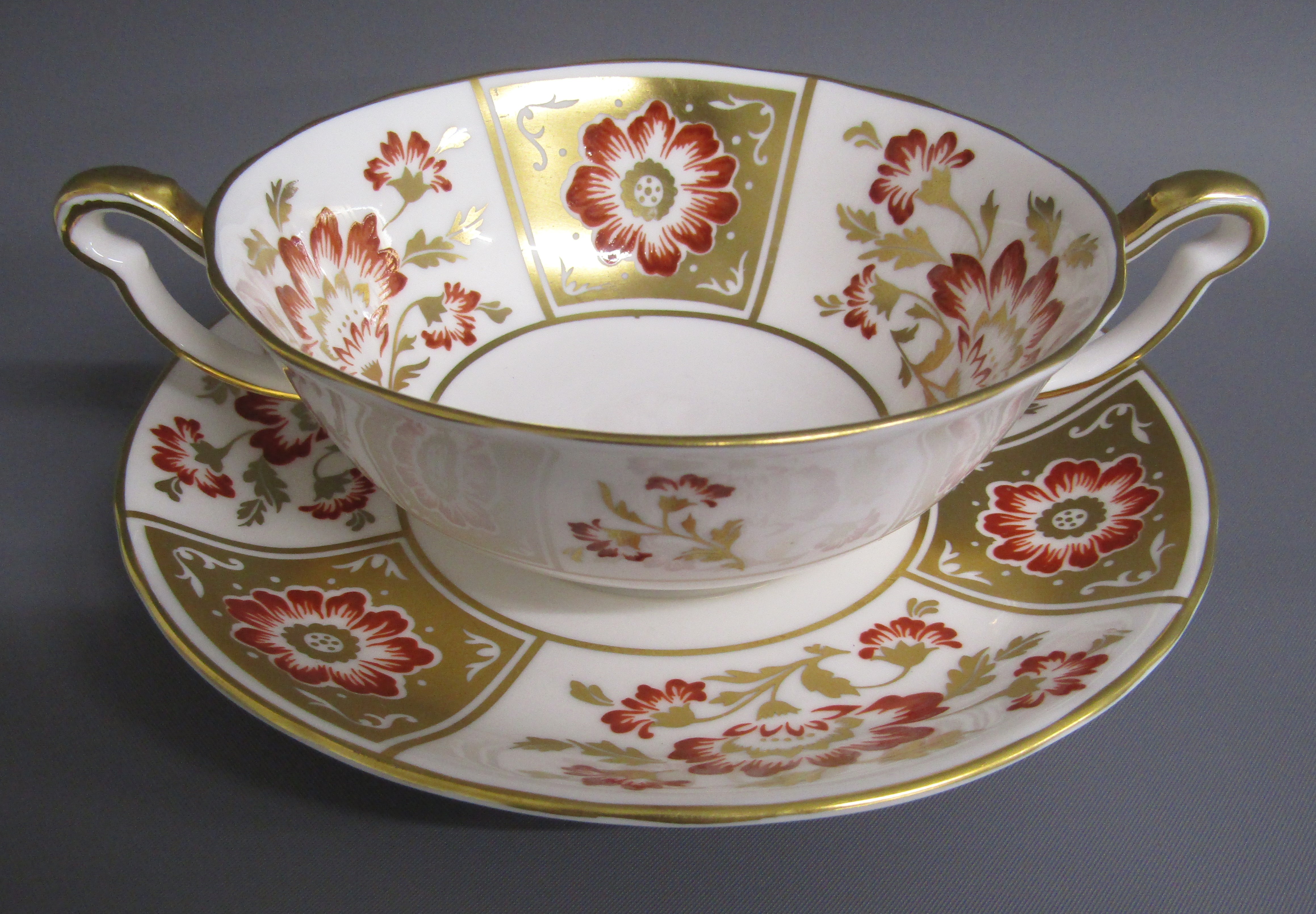 Royal Crown Derby 'Gold Aves' teapot, 'Red Derby Panel' soup bowl and saucer and red and gold - Image 5 of 9