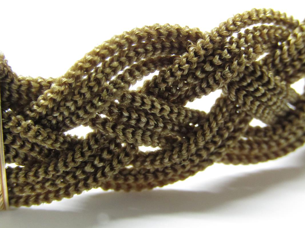 Plaited hair mourning bracelet with tested as 9ct gold mounts - Image 4 of 6