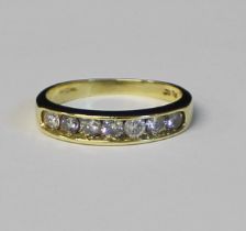18ct gold 7 stone diamond half eternity ring, 3.19g, size M (marked .50)
