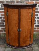 Georgian bow fronted oak corner cupboard, H105cm x W70cm x D50cm