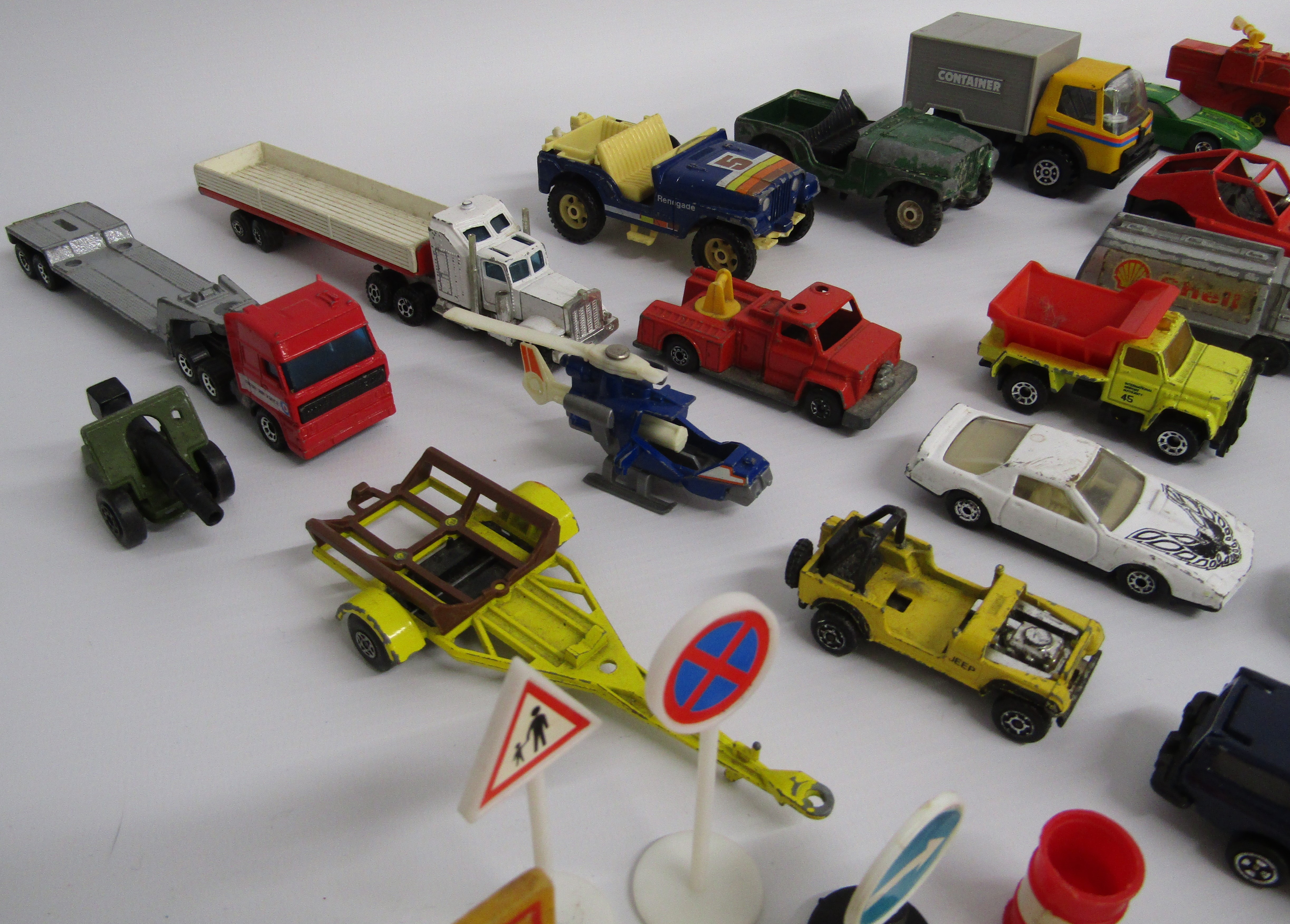 Collection of diecast and other cars, includes Lesney, Matchbox etc - Image 6 of 6