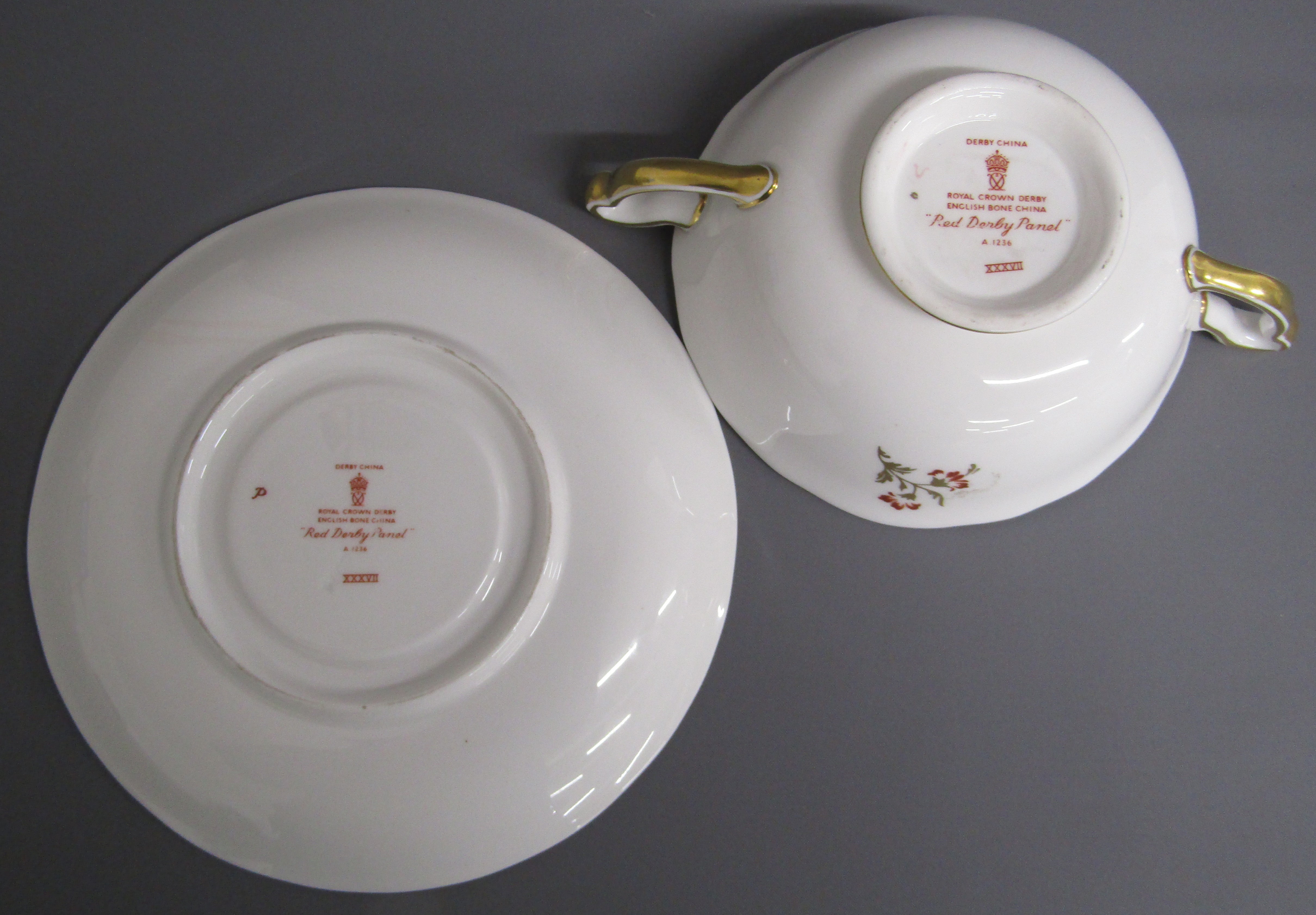 Royal Crown Derby 'Gold Aves' teapot, 'Red Derby Panel' soup bowl and saucer and red and gold - Image 7 of 9