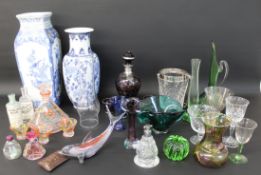 2 twentieth century Chinese blue & white vases & selection of glassware including hand painted
