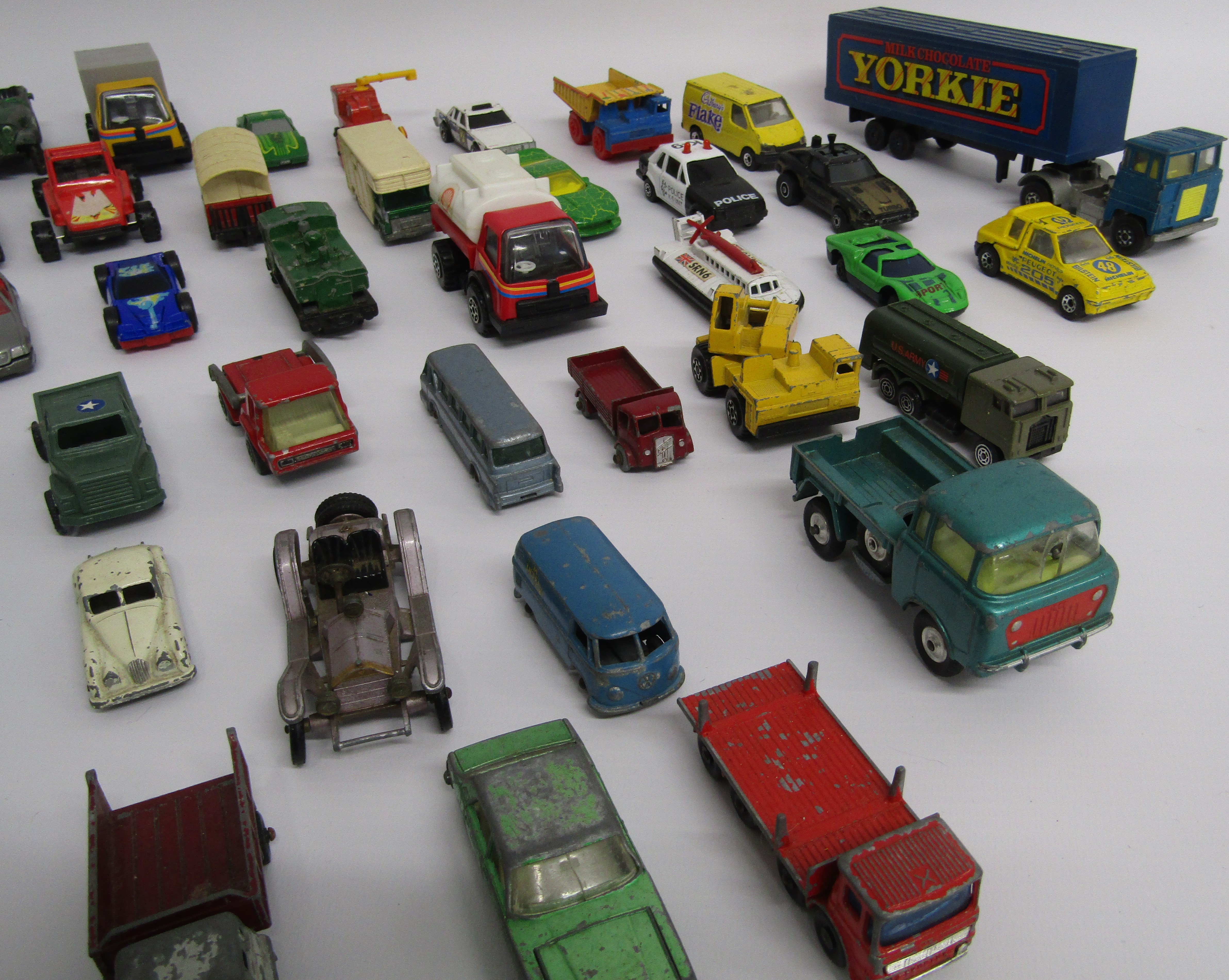 Collection of diecast and other cars, includes Lesney, Matchbox etc - Image 4 of 6