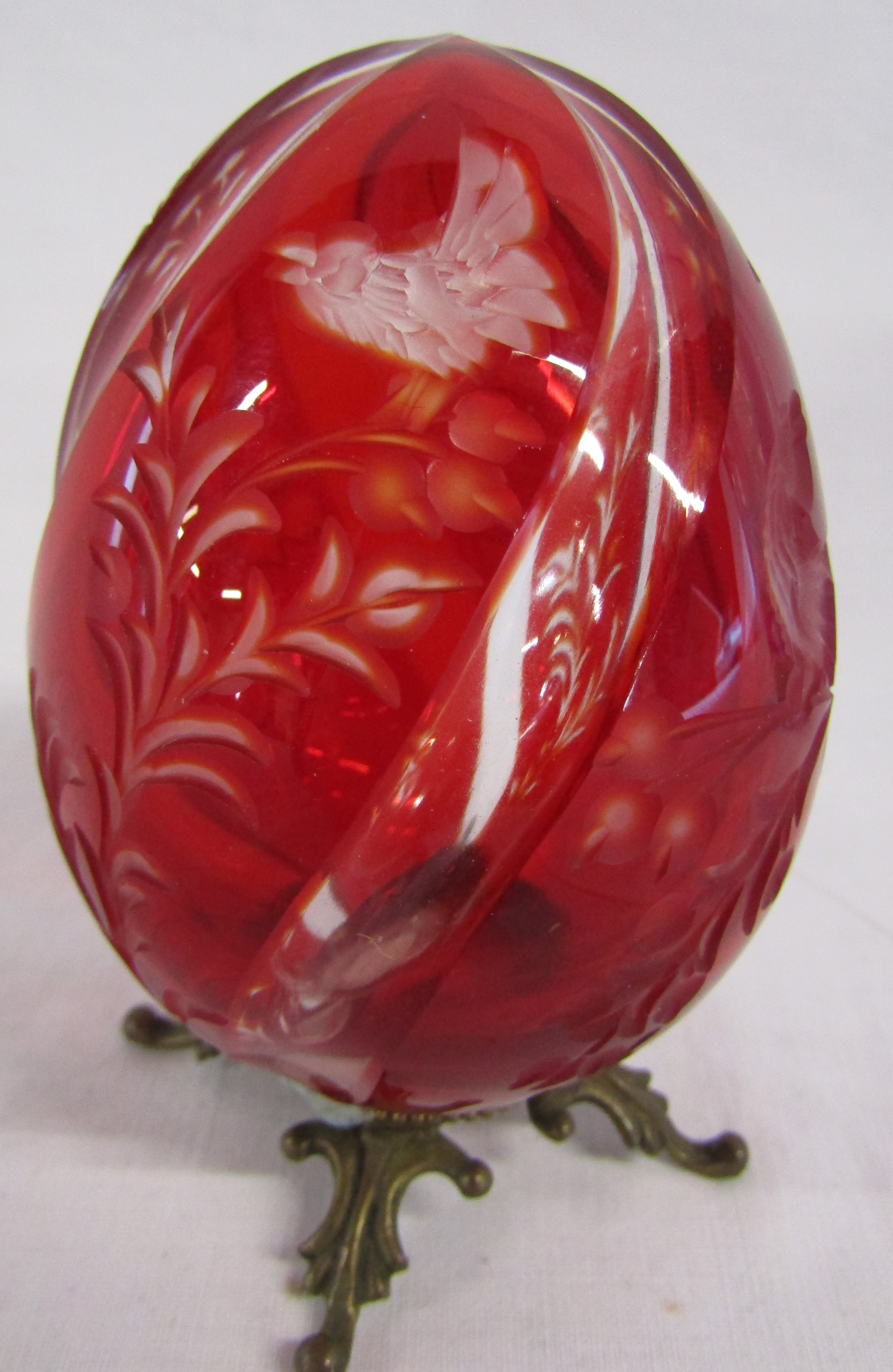 Caithness crystal vase with etched dolphins approx. 20.5cm and red glass egg with birds singing - Image 3 of 3