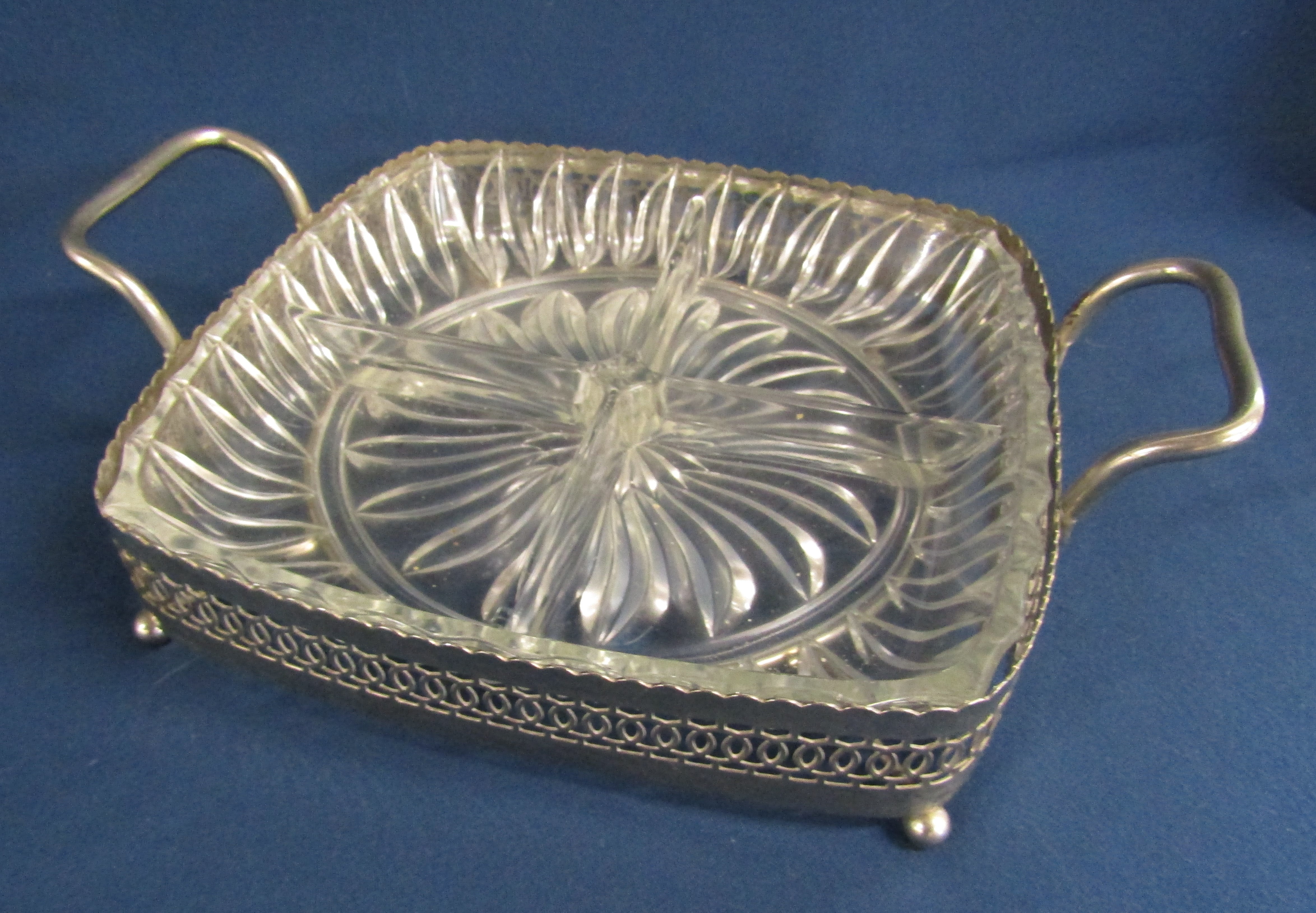 Glassware includes mounted vases, hors-d'oeuvre tray, vases etc - Image 4 of 5